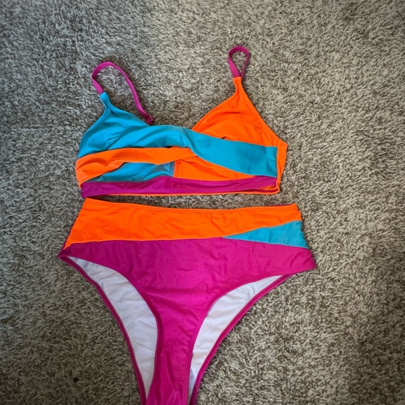 Colorful Bikini Set - Picture 3 of 5
